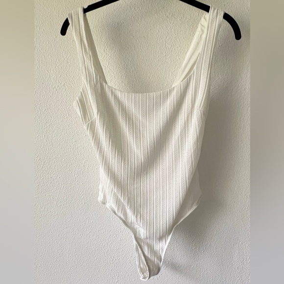 ASTR the Label Tate Bodysuit White Textured Pointelle Size Medium - Picture 4 of 10